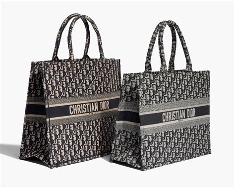 dior tote material